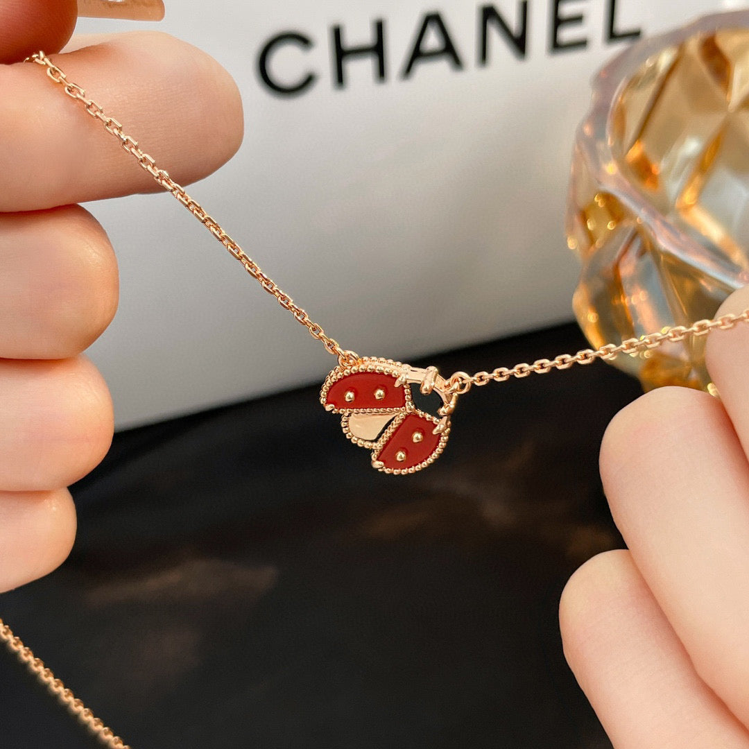 [Lucky Star]LUCKY  CARNELIANS LADYBUG NECKLACE