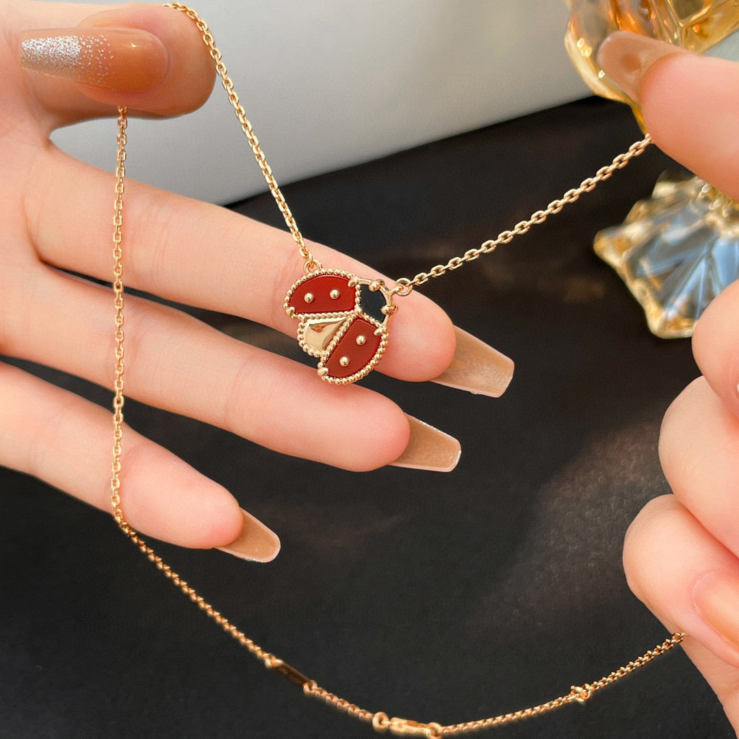 [Lucky Star]LUCKY  CARNELIANS LADYBUG NECKLACE