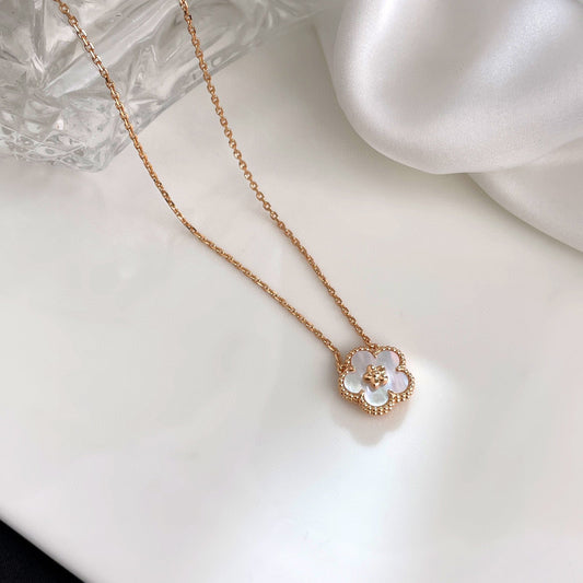 [Lucky Star]LUCKY  WHITE MOP  PLUM BLOSSOM NECKLACE