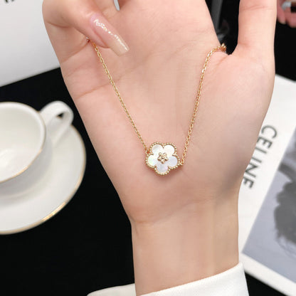 [Lucky Star]LUCKY WHITE MOP PLUM BLOSSOM  BRACELET