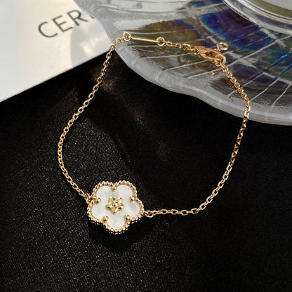 [Lucky Star]LUCKY WHITE MOP PLUM BLOSSOM  BRACELET