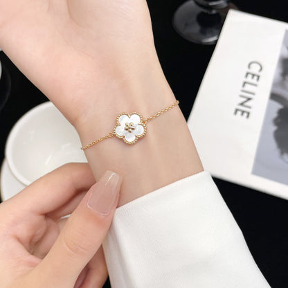 [Lucky Star]LUCKY WHITE MOP PLUM BLOSSOM  BRACELET