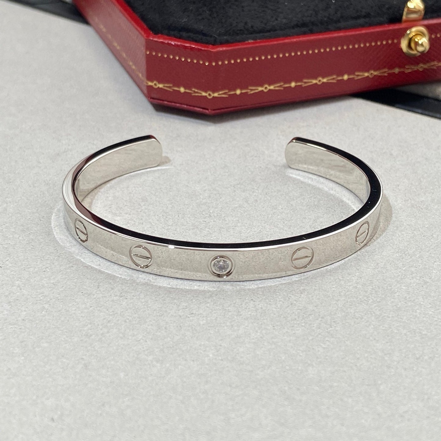 [Lucky Star]LOVE BRACELET 6.1MM 1 DIAMOND OPEN CUFF