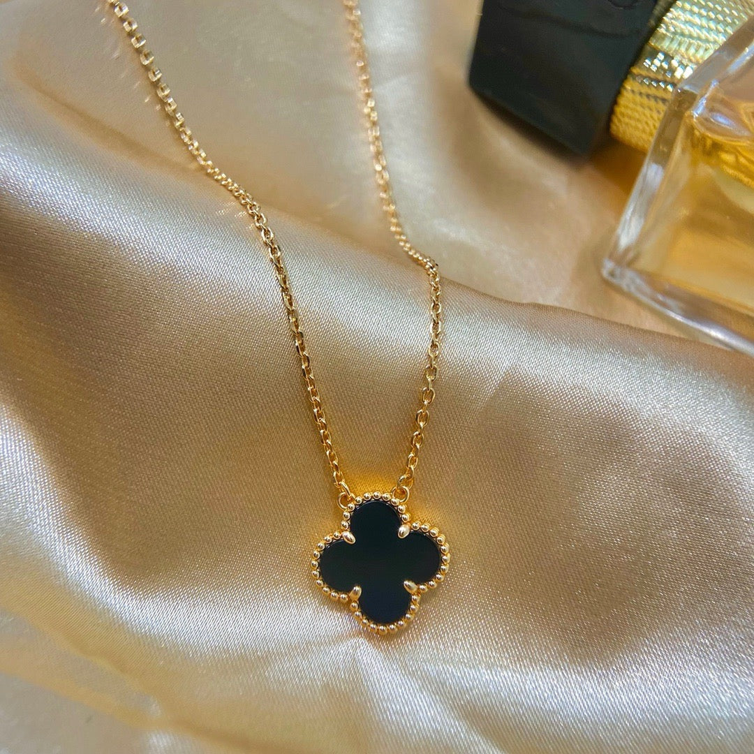 [Lucky Star]CLOVER 15MM BLACK ONYX SINGLE FLOWER NECKLACE