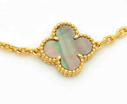 [Lucky Star]CLOVER 5 MOTIF GRAY MOP DIAMOND BRACELET