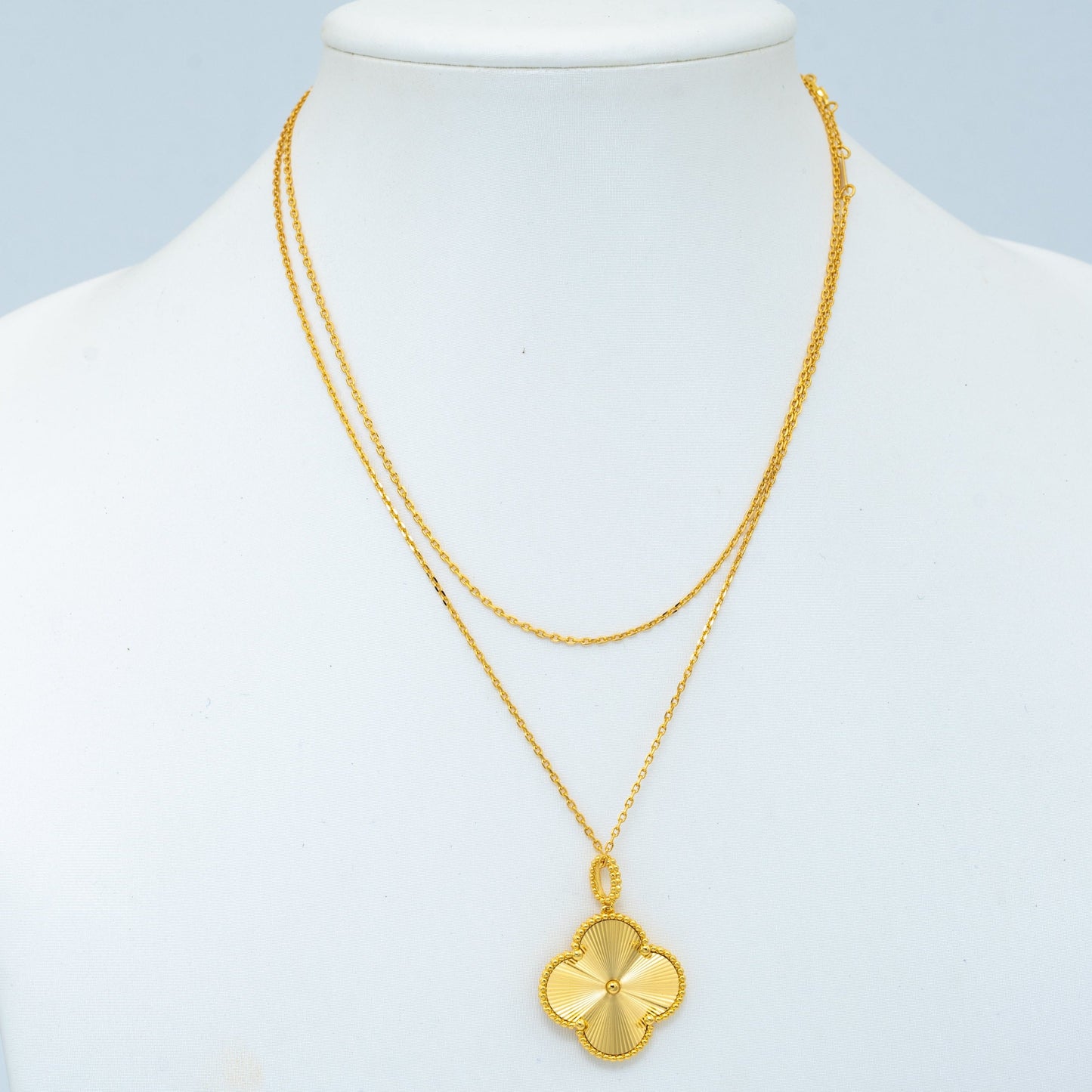 [Lucky Star]CLOVER 25MM PEDANT NECKLACE GOLD
