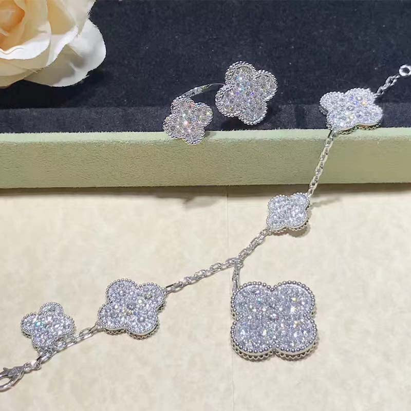 [Lucky Star]CLOVER 6 MOTIFS SILVER DIAMOND BRACELET