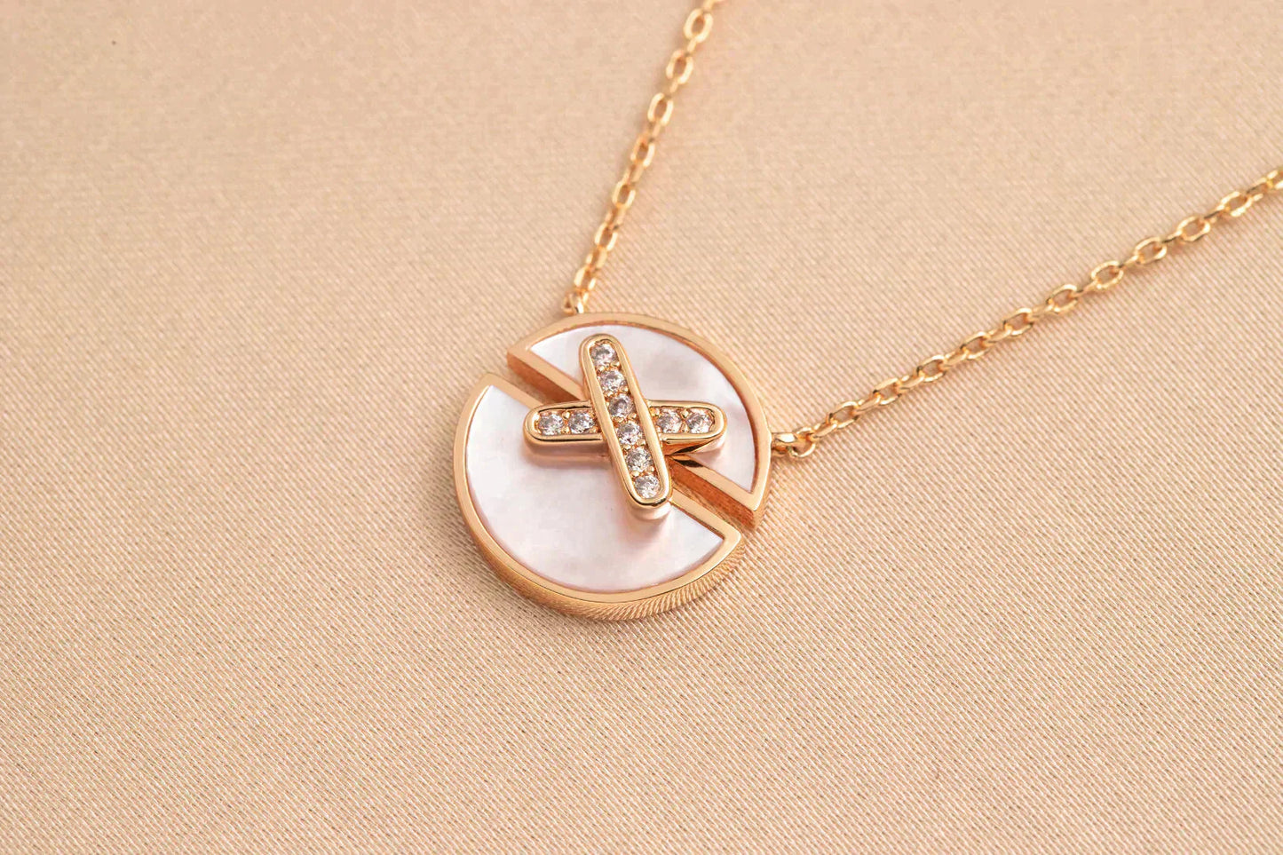 [Lucky Star]JEUX DE ROSE GOLD DIAMOND NECKLACE