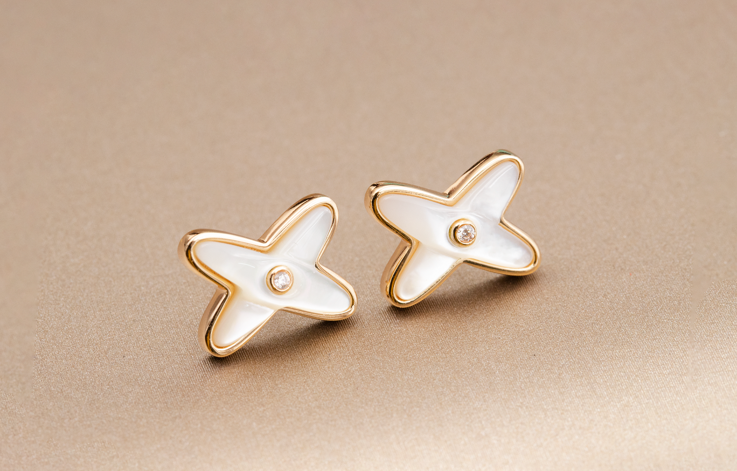 [Lucky Star]JEUX DE WHITE MOP PINK GOLD DIAMOND EARRINGS