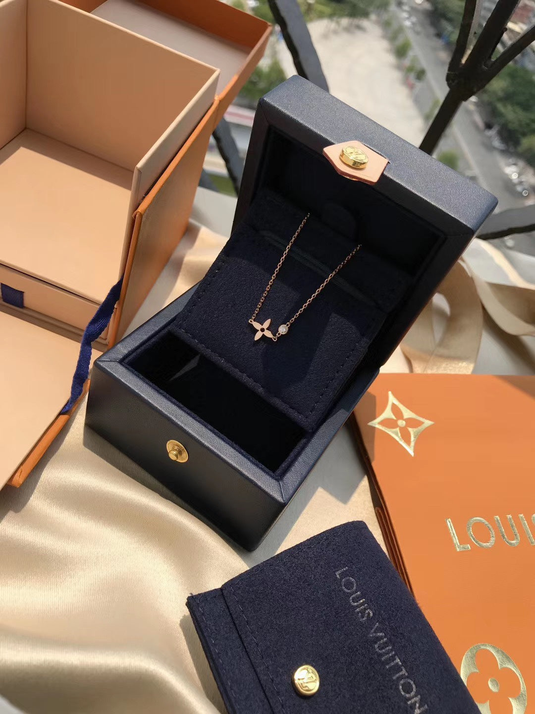 [Lucky Star]BLOSSOM PENDANT PINK GOLD AND DIAMOND