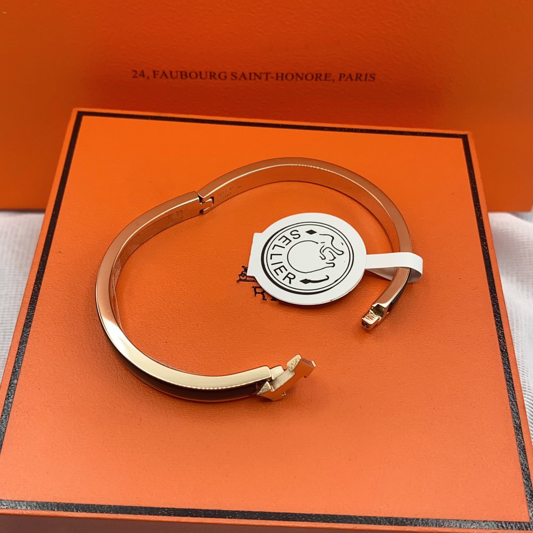 [Lucky Star]CLASSIC HM CLIC BLACK 8MM ENAMEL BRACELET
