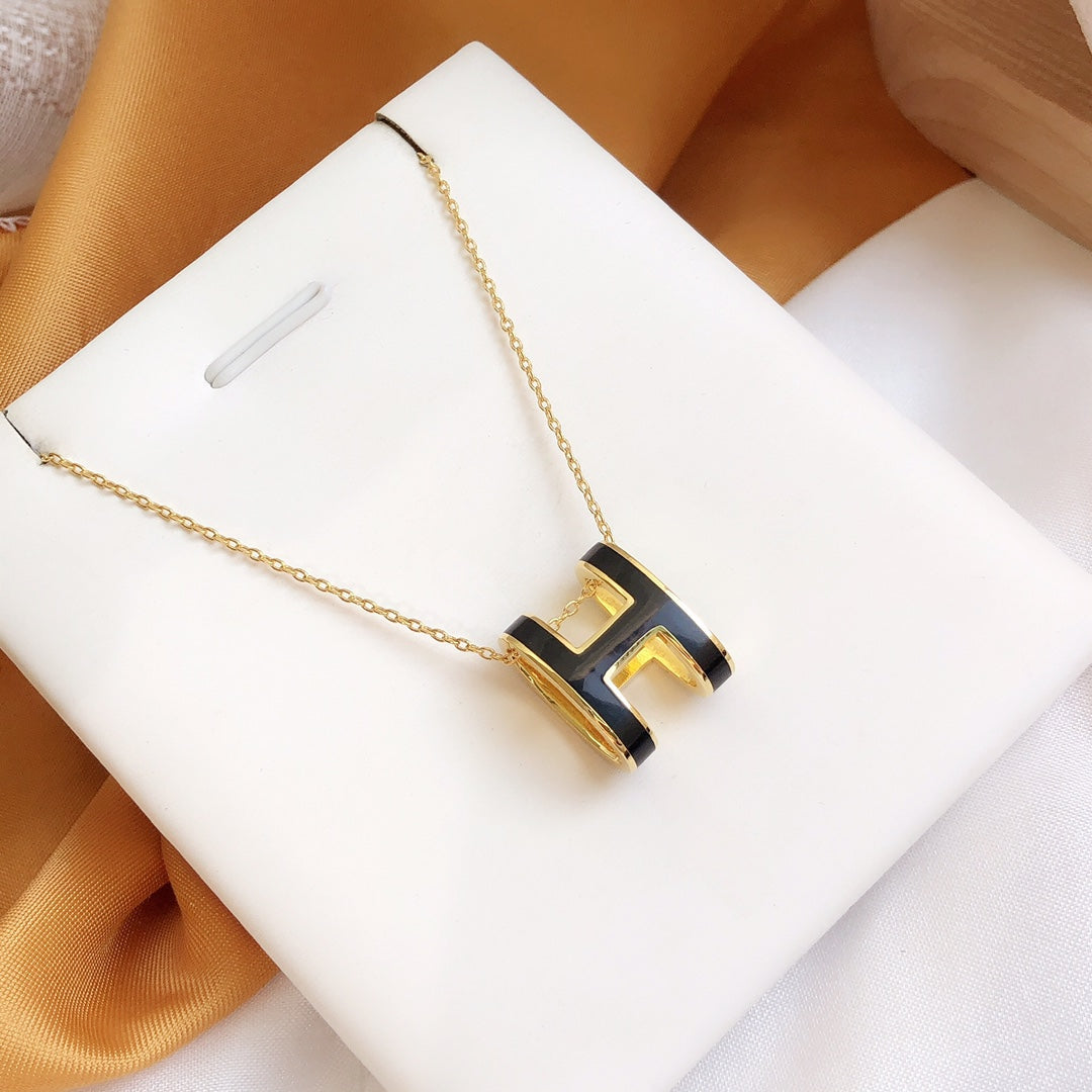 [Lucky Star]HM CLIC BLACK ENAMEL GOLD NECKLACE