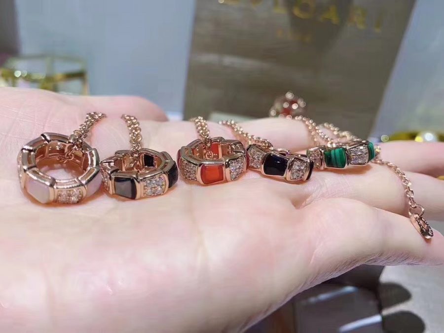 [Lucky Star]SERPENTI PEDANT DIAMOND NECKLACE