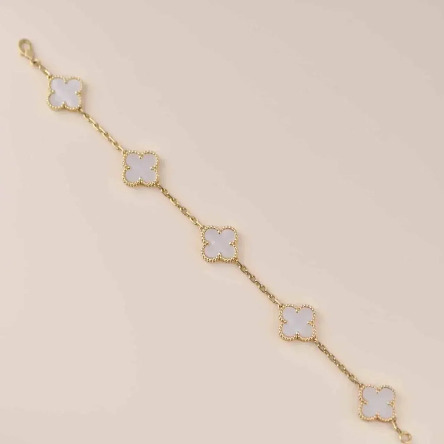 [Lucky Star]CLOVER  5 MOTIF WHITE MOP BRACELET