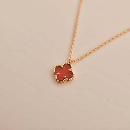 [Lucky Star]CLOVER MINI 9.5MM WHITE CARNELIANS NECKLACE