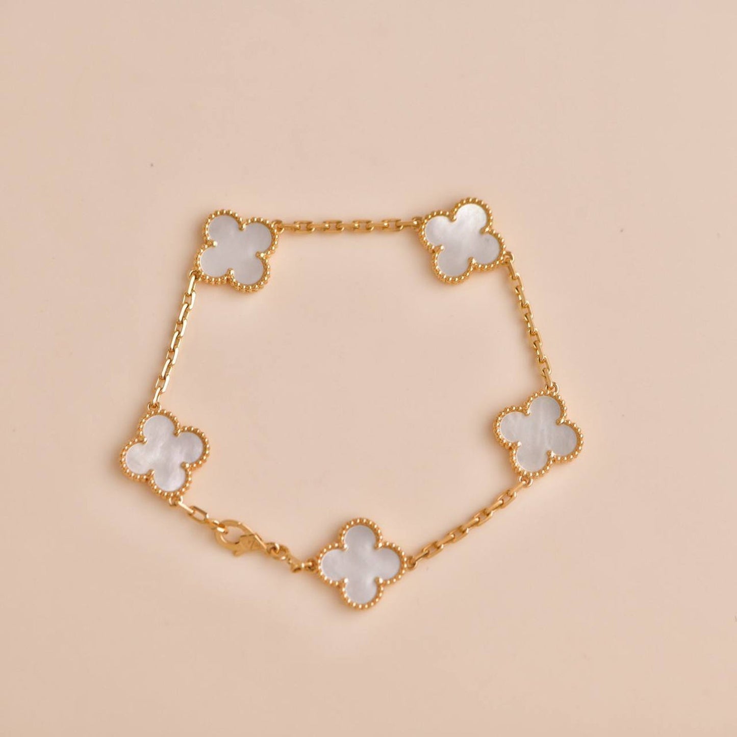 [Lucky Star]CLOVER  5 MOTIF WHITE MOP BRACELET