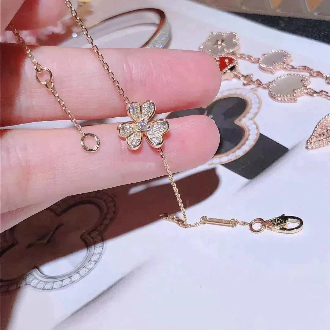[Lucky Star]FRIVOLE GOLD FLOWER DIAMOND BRACELET