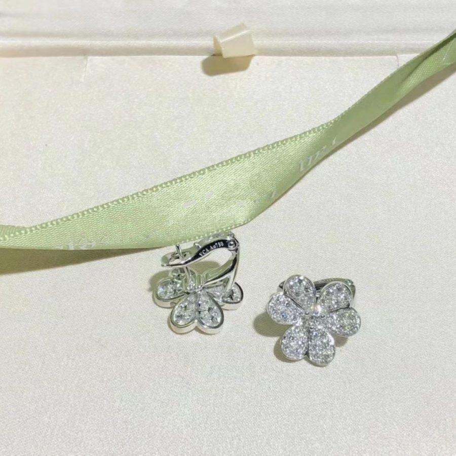 [Lucky Star]FRIVOLE SILVER FLOWER DIAMOND EARRINGS