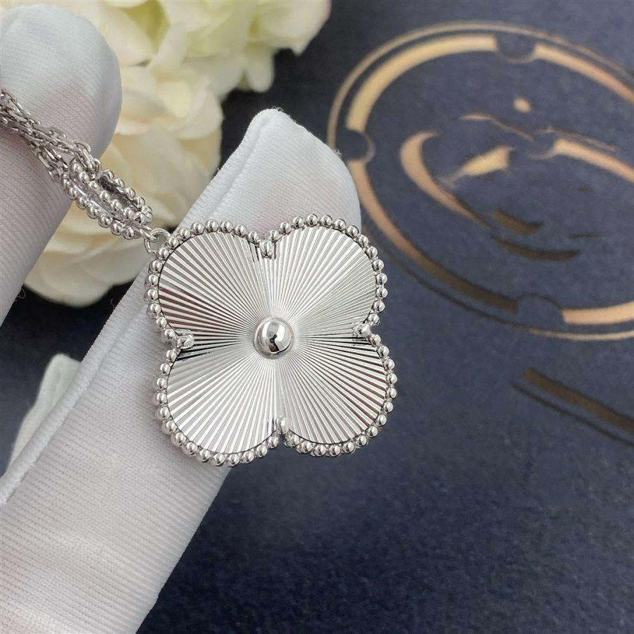[Lucky Star]CLOVER 25MM SILVER BIG CLOVER NECKLACE