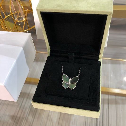 [Lucky Star]LARGE BUTTERFLY SILVER PENDANT DIAMOND NECKLACE